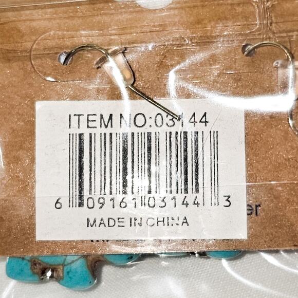 Boutique New handcarved turquoise semiprecious elephant earrings - Picture 5 of 7